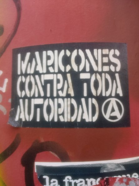 Maricones contra toda la autoridad